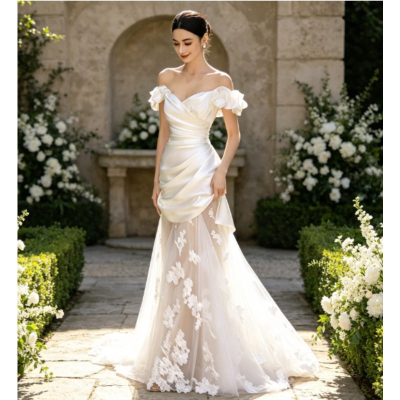 thumbnail image 5 of zanzanmeow Wedding Registry French forest style fairy satin splicing lace fishtail light wedding dress 2026 new bridal travel photo door veil elegant one-shoulder engagement welcome dress, 5 of 7
